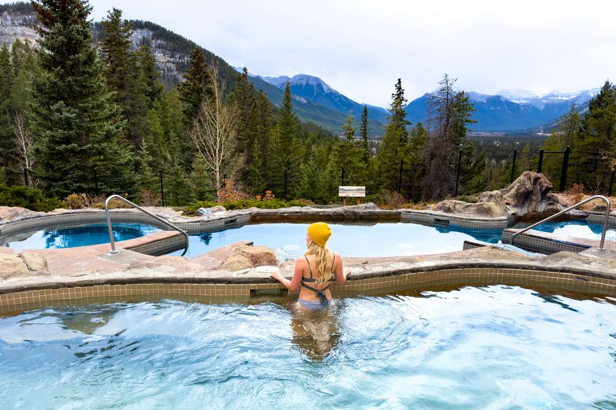 12 Extraordinary Hotels in Banff National Park You Can't Miss!